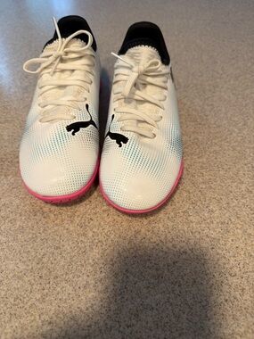 Puma White Soccer/Training Shoes with Pink Outsole and Black Logo